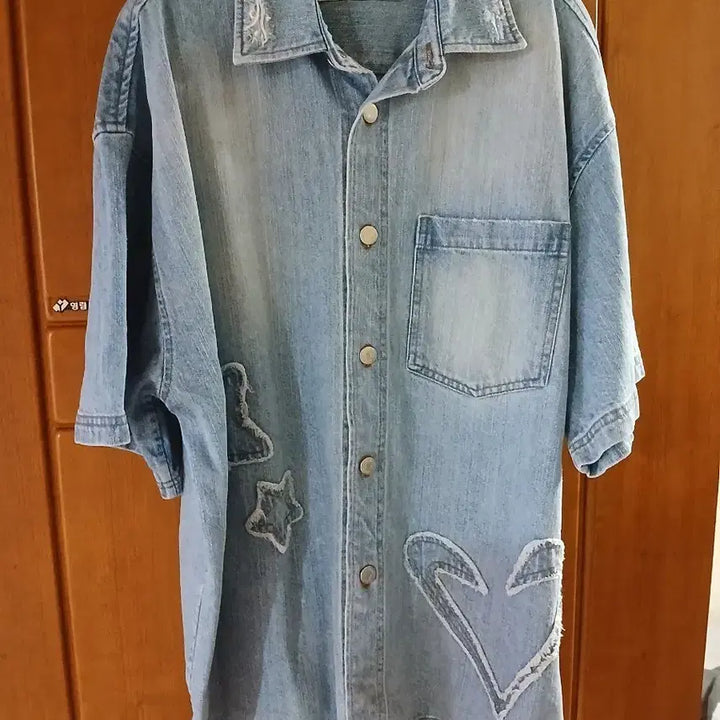 [BUNJANG] The Museum Visitor Denim Short Sleeve Shirt / 더뮤지엄비지터 데님 반팔 셔츠