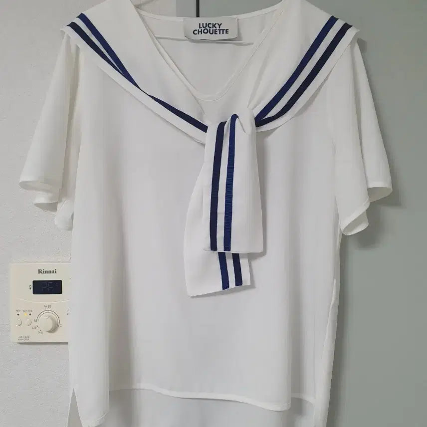 [BUNJANG] Lucky Chouette Sailor Collar Blouse / 럭키슈에뜨 블라우스