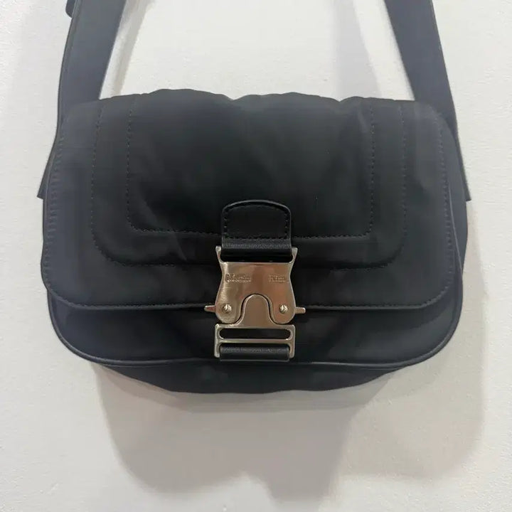 [SOLD OUT] 마뗑킴 블랙 미니 숄더백