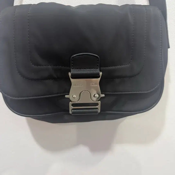 [SOLD OUT] 마뗑킴 블랙 미니 숄더백
