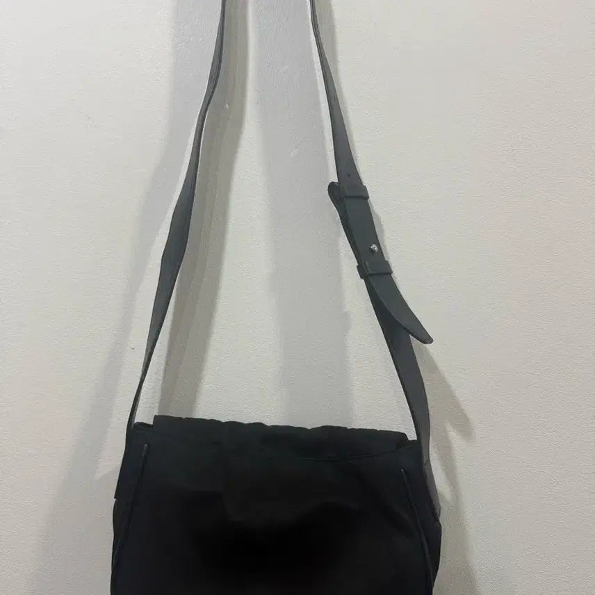 [SOLD OUT] 마뗑킴 블랙 미니 숄더백