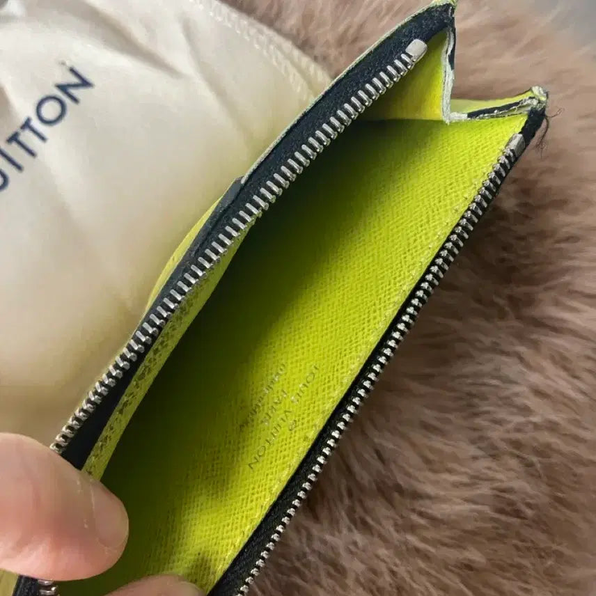 [BUNJANG] Louis Vuitton Monogram Eclipse Virgil Abloh Limited Edition Card Holder / 루이비통 코인카드 홀더 모노그램 이클립스 버질아블로 한정판 카드지갑