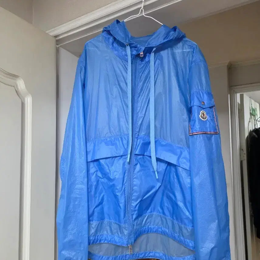[BUNJANG] Moncler Windbreaker Jacket / 몽클레어 경량 바람막이 자켓