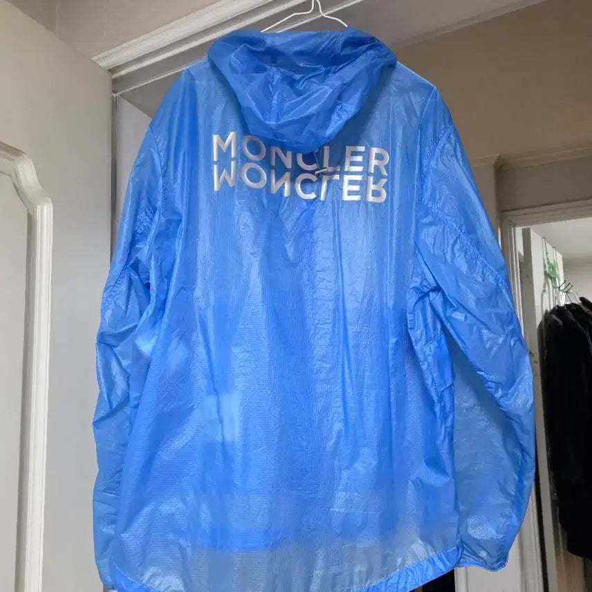 [BUNJANG] Moncler Windbreaker Jacket / 몽클레어 경량 바람막이 자켓