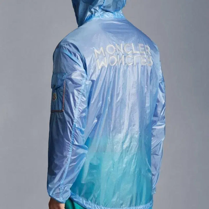 [BUNJANG] Moncler Windbreaker Jacket / 몽클레어 경량 바람막이 자켓