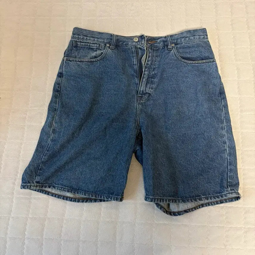 [BUNJANG] Yeseyesee Denim Shorts Medium Indigo L Size / 예스아이씨 데님 쇼츠 미디엄 인디고 L사이즈