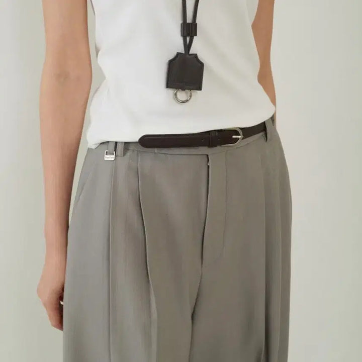 [BUNJANG] Fromwhere Classic Double-Pleated Slacks / 프롬웨얼 Classic Double-Pleated Slacks 슬랙스