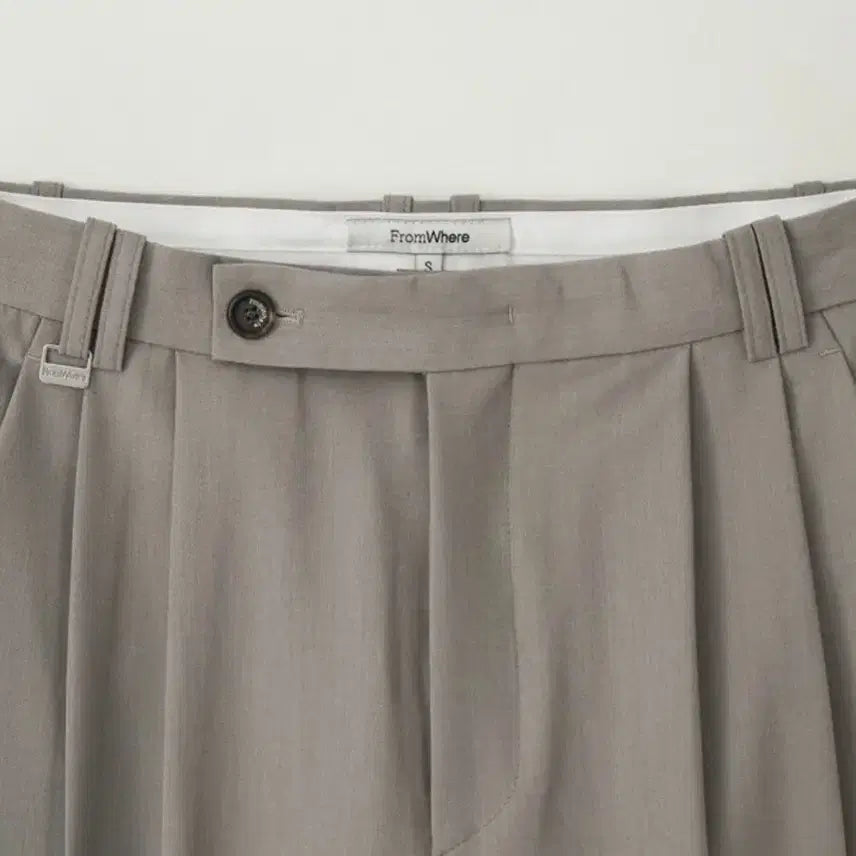 [BUNJANG] Fromwhere Classic Double-Pleated Slacks / 프롬웨얼 Classic Double-Pleated Slacks 슬랙스
