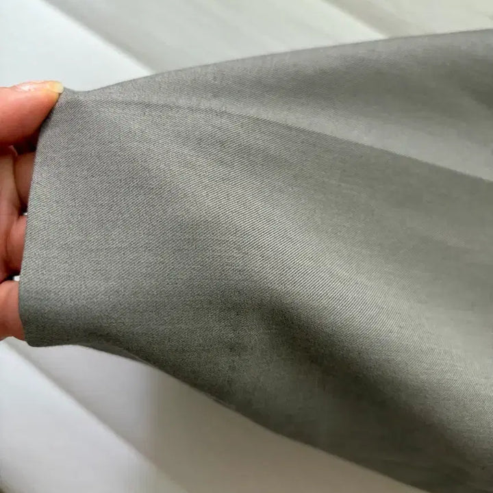[BUNJANG] Fromwhere Classic Double-Pleated Slacks / 프롬웨얼 Classic Double-Pleated Slacks 슬랙스