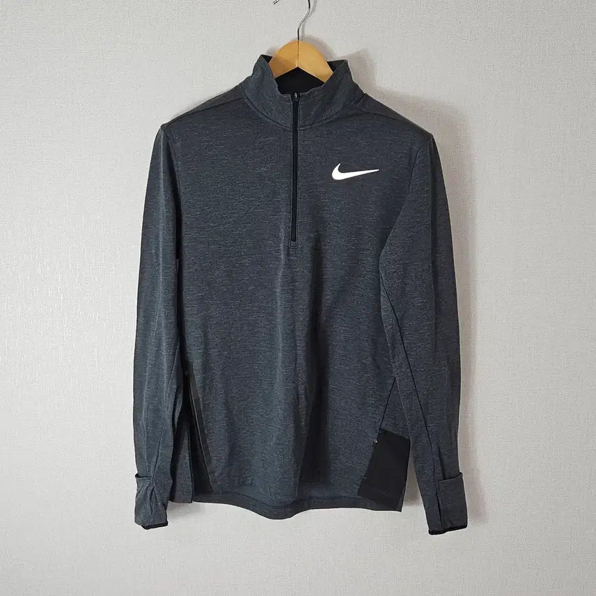 [SOLD OUT] 나이키 드라이핏 러닝 스카치 리틀렉티브 하프집업 반집업 티셔츠 M 100