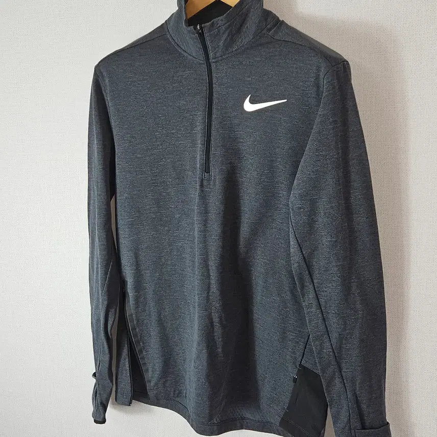 [SOLD OUT] 나이키 드라이핏 러닝 스카치 리틀렉티브 하프집업 반집업 티셔츠 M 100