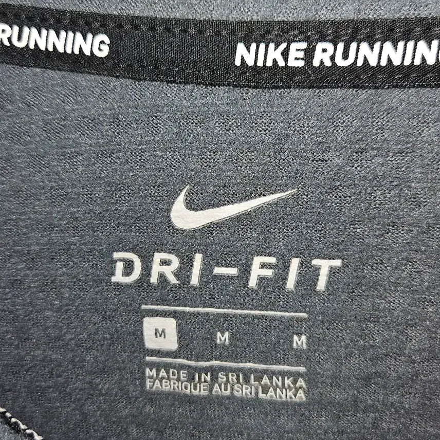 [SOLD OUT] 나이키 드라이핏 러닝 스카치 리틀렉티브 하프집업 반집업 티셔츠 M 100