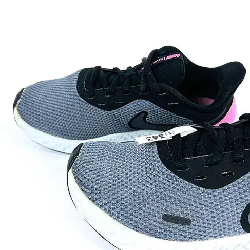 [BUNJANG] Nike Revolution 5 Running Shoes (23 cm) / (230) 나이키 레볼루션 5