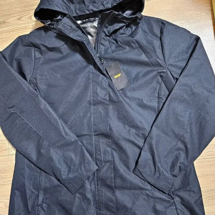 [BUNJANG] CAF Black Hooded Windbreaker Jacket Size 100 / CAF 블랙 후드 바람막이 자켓 새상품 100