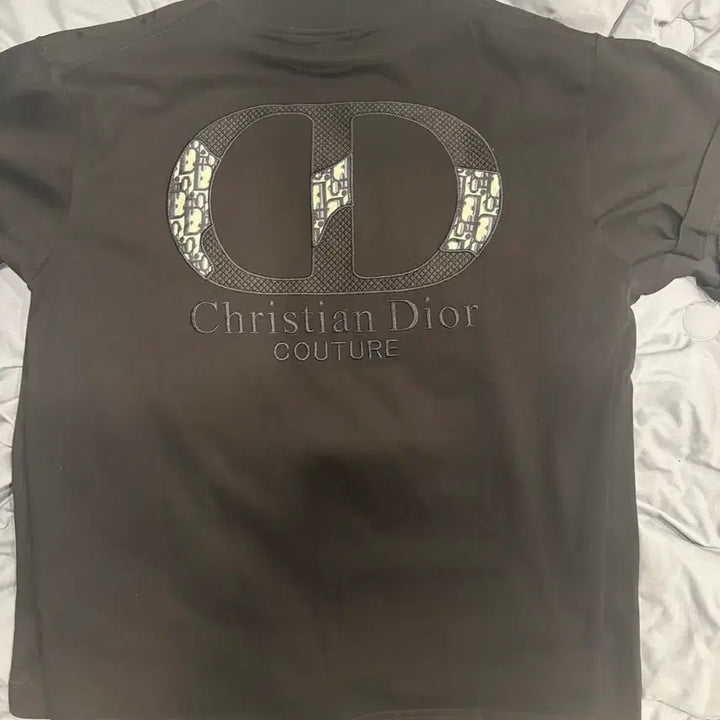 [SOLD OUT] 디올 반팔티 블랙