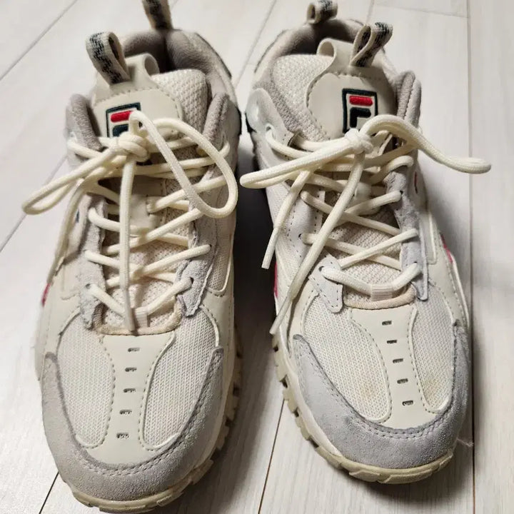 [BUNJANG] Fila Unisex Waitracers Sneakers Size 240 / 휠라 운동화 남녀공용 워킹화 레이트레이서 사이즈240사용감은 좀 있지