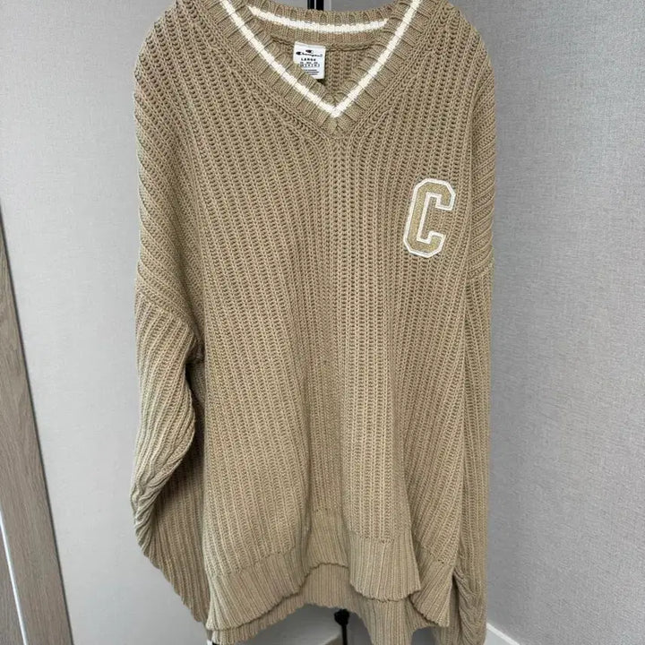 [BUNJANG] Champion V-Neck Knit Beige L / 챔피온 브이넥 니트 베이지 L