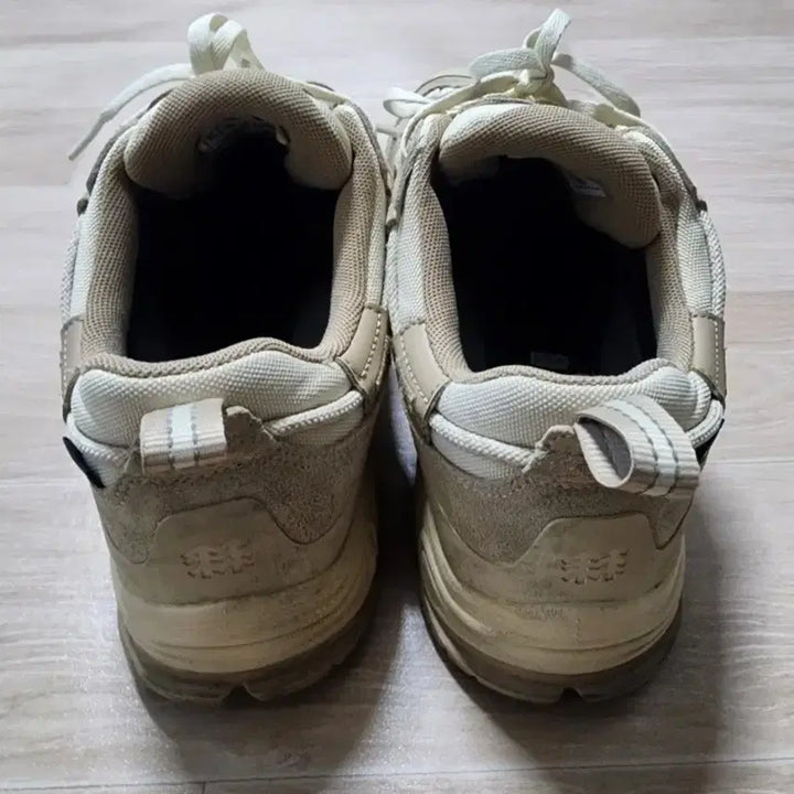 [BUNJANG] Kolon Sport Gore-Tex Trekking Shoes / 코오롱스포츠 고어텍스 트레킹화