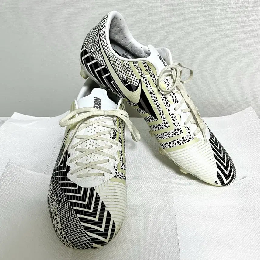 [BUNJANG] Nike Mercurial Vapor 13 Academy Soccer Cleats / [280mm] 나이키 머큐리얼 베이퍼 13 아카데미 축구화
