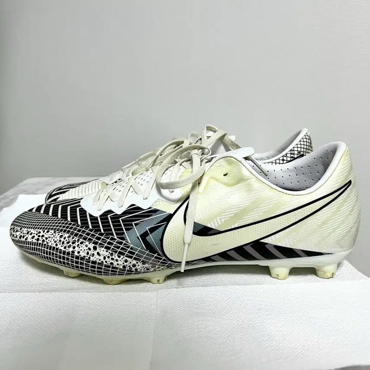 [BUNJANG] Nike Mercurial Vapor 13 Academy Soccer Cleats / [280mm] 나이키 머큐리얼 베이퍼 13 아카데미 축구화