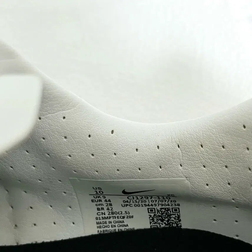 [BUNJANG] Nike Mercurial Vapor 13 Academy Soccer Cleats / [280mm] 나이키 머큐리얼 베이퍼 13 아카데미 축구화
