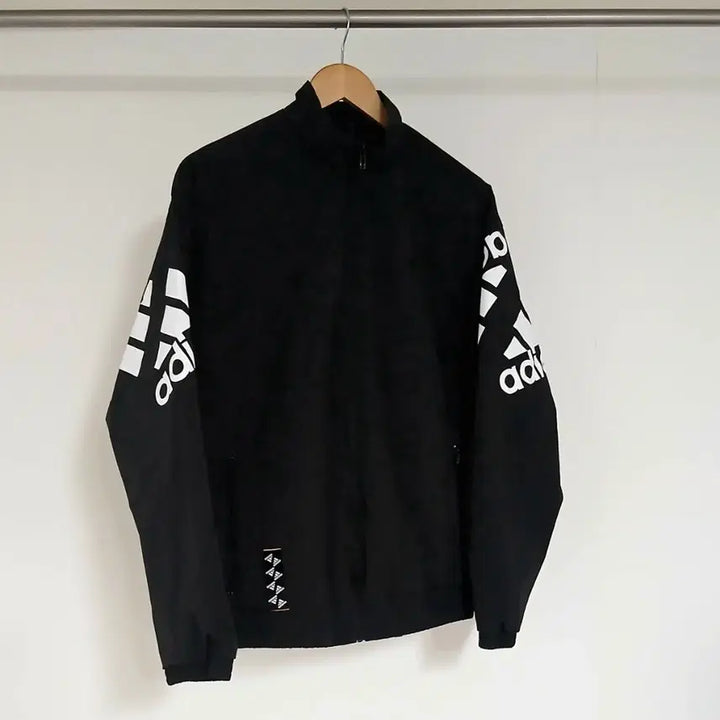 [SOLD OUT] 아디다스 바람막이:M