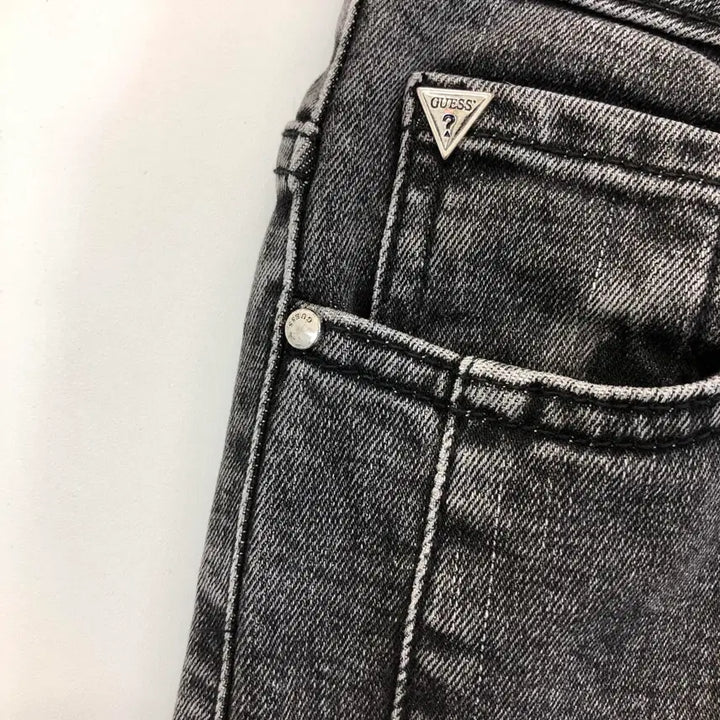 [BUNJANG] Guess Silver Logo Black Denim Jeans / 게스 은장 프리미엄 흑청데님진 23 인치