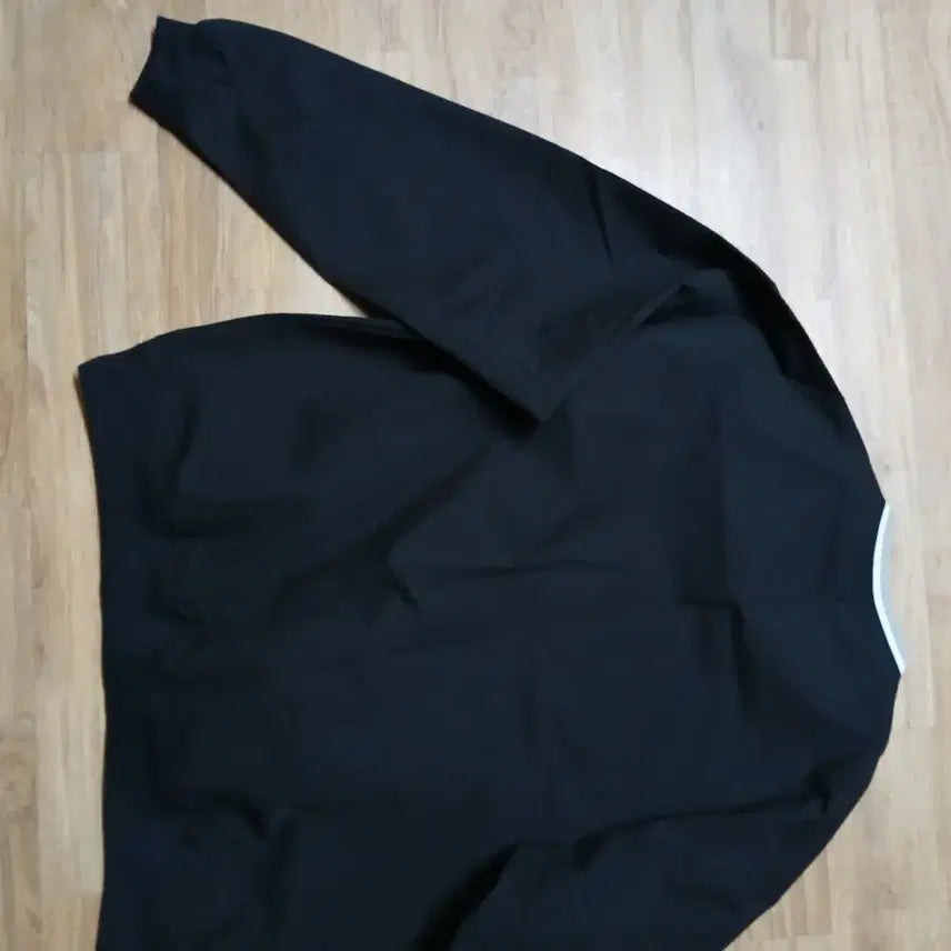 [SOLD OUT] HDEX 에이치덱스 남녀공용 웜업 브이넥 바람막이 헬스 짐웨어