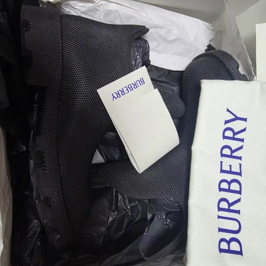 [BUNJANG] Burberry Ankle Boots / 버버리 앵클부츠 풀구성품 판매합니다. burberry 신발 장화