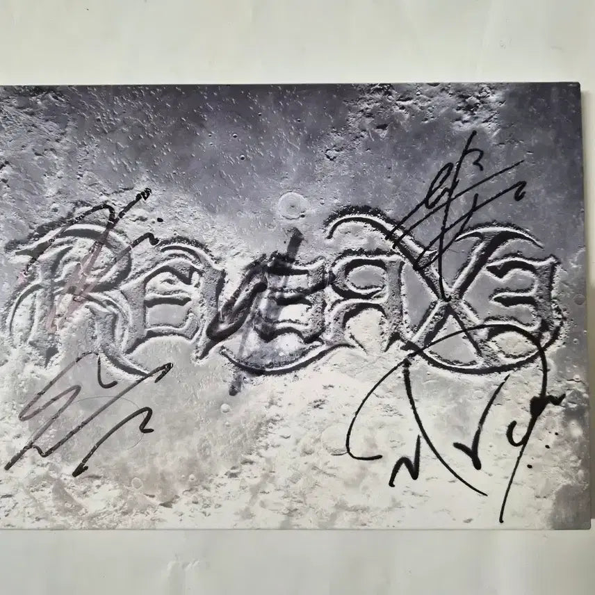 [BUNJANG] EXO Revealx Autographed CD / 엑소 Revealx 친필 사인 cd