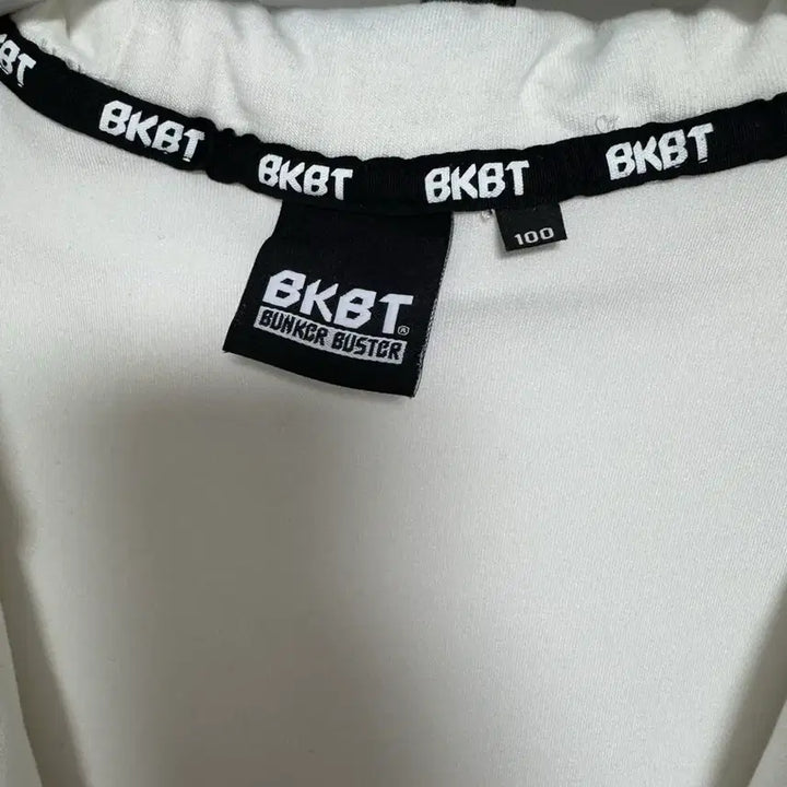 [BUNJANG] BunkerBuster White Hooded Zip-up Jacket / 벙커버스터 화이트 후드집업