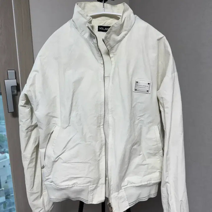 [SOLD OUT] VOLANTE 흰색 봄버 자켓