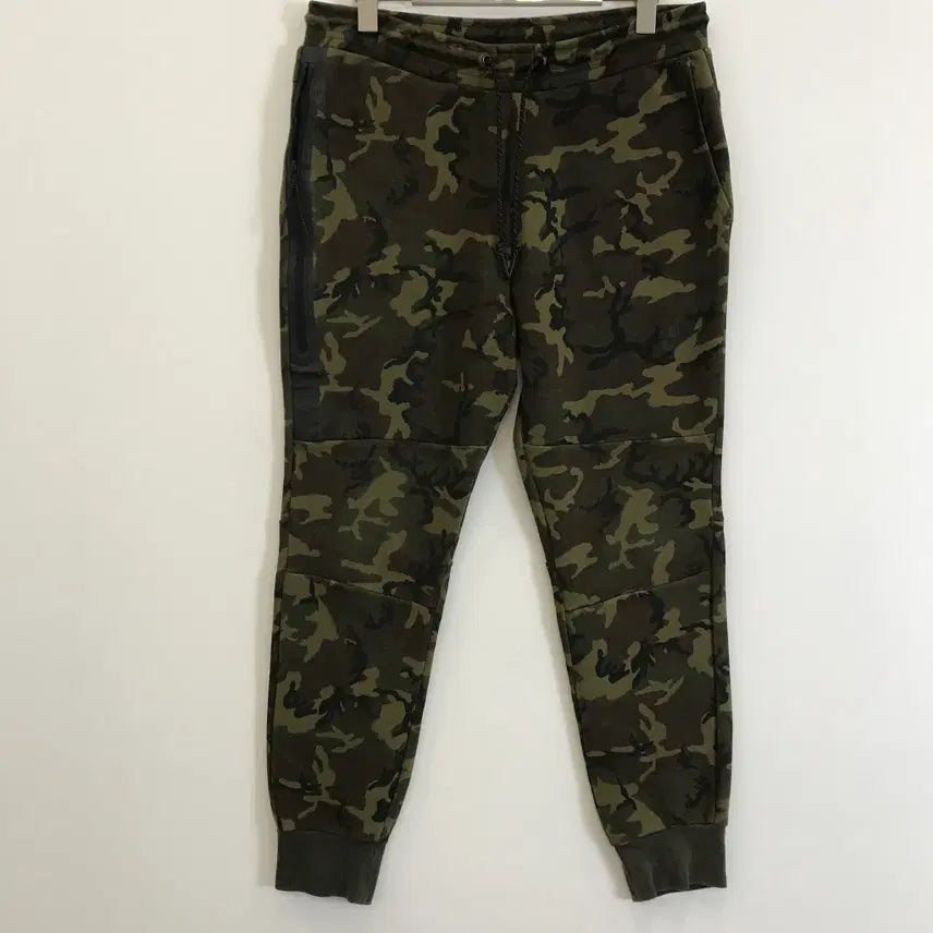 [BUNJANG] Nike Tech Fleece Camo Jogger Pants (L) / 나이키 카모 테크플리스 조거팬츠 [L]