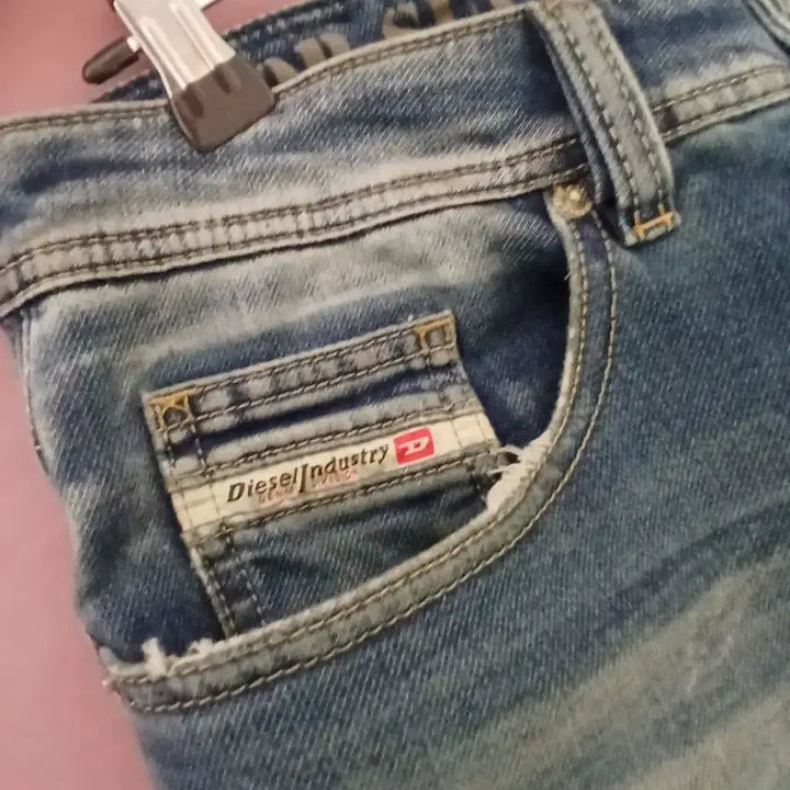 [BUNJANG] Diesel Denim Jeans with Damage and Wash - Size 30 / 디젤 데님 청바지 데미지 워싱:30