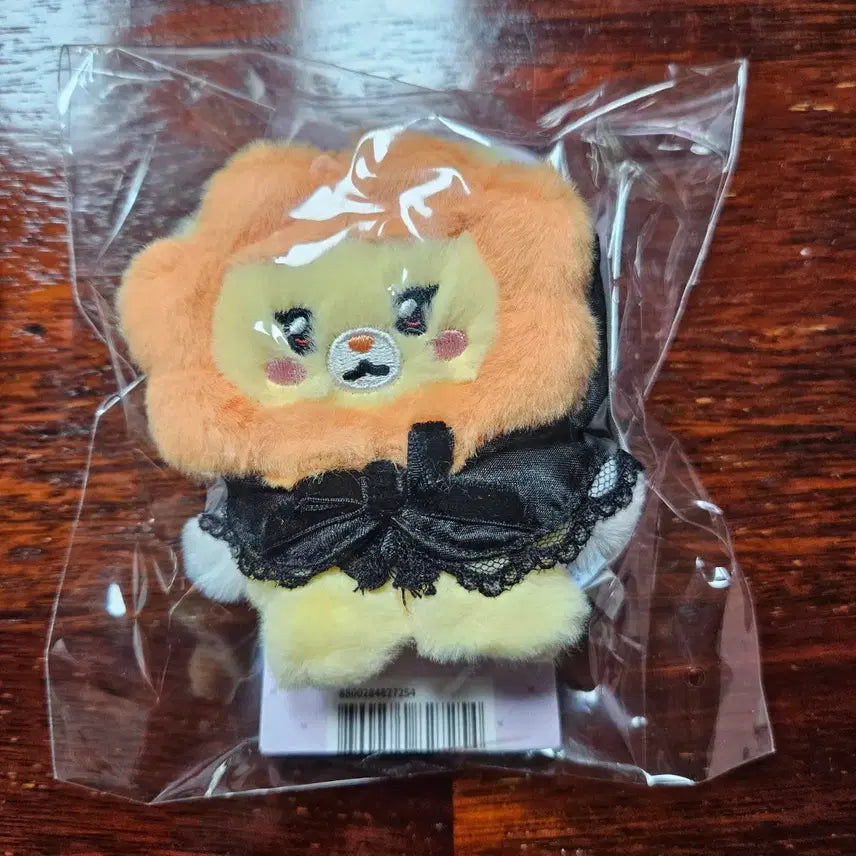 [BUNJANG] (G)I-DLE Line Friends Miniini Soyeon Doll Keyring / 아이들 라인프렌즈 미니니 소니니 전소연 인형 키링 미개봉
