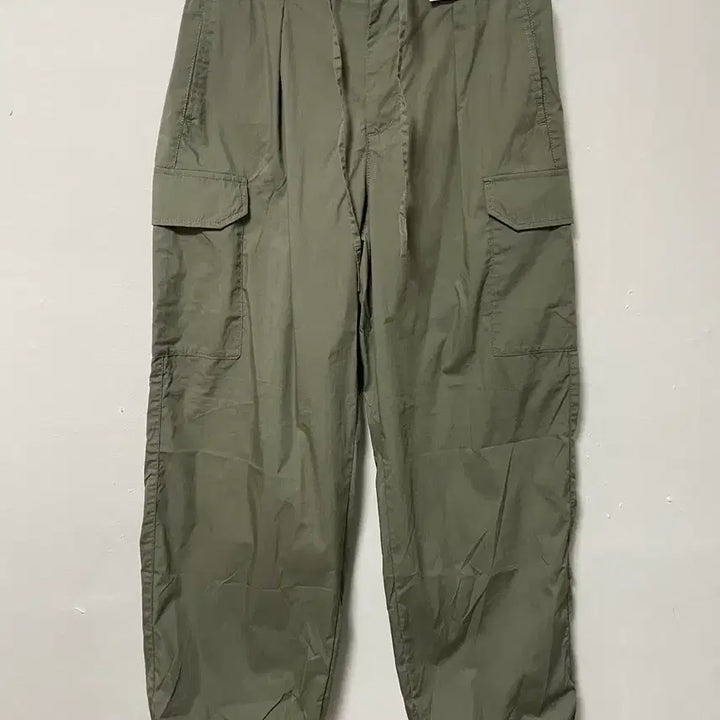 [SOLD OUT] 미사용 32-33 유니클로 면 나일론 카고 밴딩 와이드팬츠 바지 정품