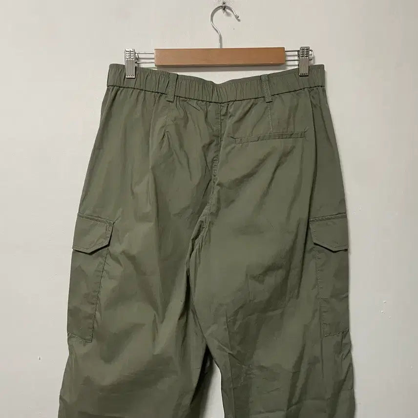 [SOLD OUT] 미사용 32-33 유니클로 면 나일론 카고 밴딩 와이드팬츠 바지 정품