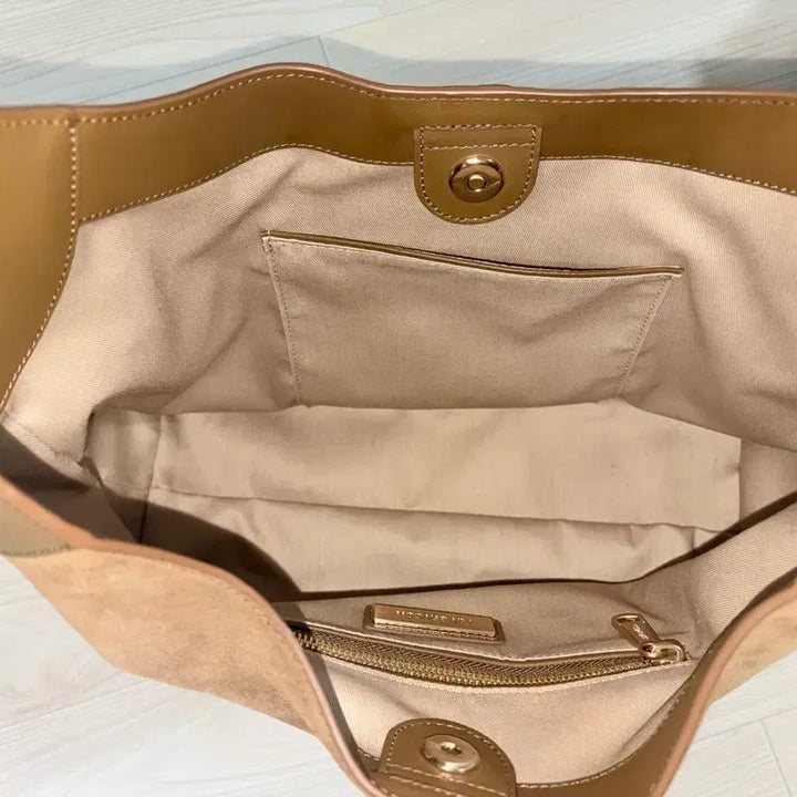 [BUNJANG] Joy Gryson Adele Hobo Bag Suede / 조이그라이슨 아델 호보백 스웨이드