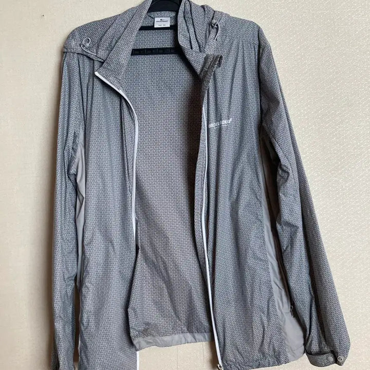 [BUNJANG] Engeladu Windbreaker Jumper Size 100 / 남성 바람막이 점퍼100