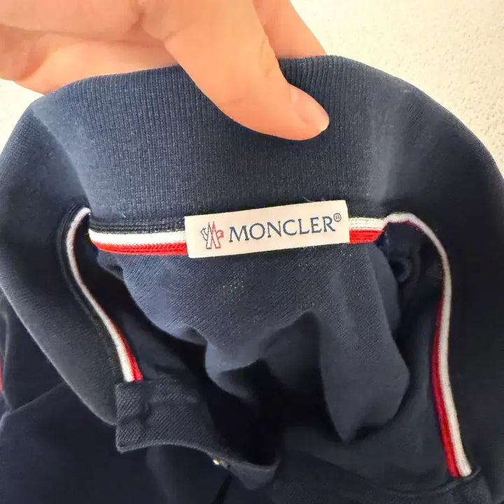 [SOLD OUT] {정품/당일배송}몽클레어 카라티