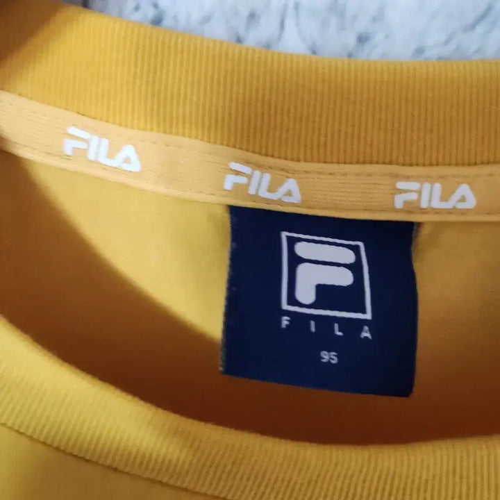 [BUNJANG] Fila Short Sleeve T-Shirt Size 95 / 79A [95] 휠라 반팔 티셔츠