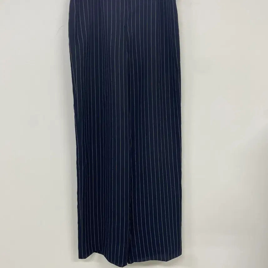 [BUNJANG] Joinus Striped Suit Set (Blouse/Slacks) / 조이너스 스트라이프 정장 세트 (블라우스/슬랙스)