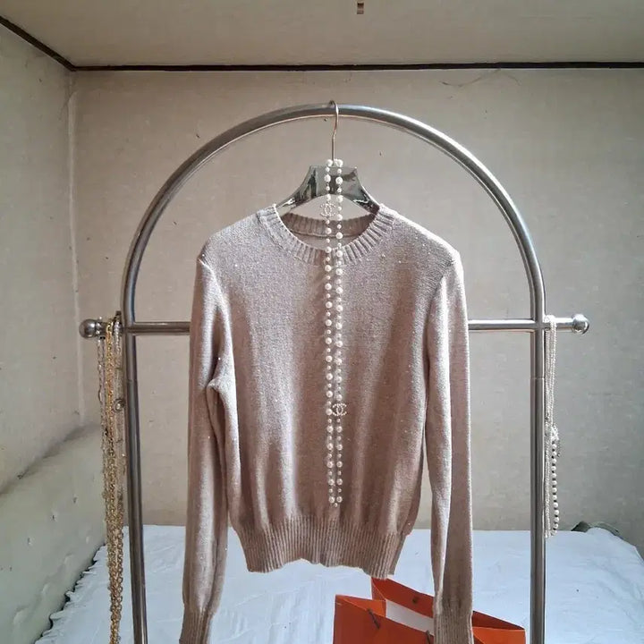 [BUNJANG] Beige Knit Sweater / 봄 니트