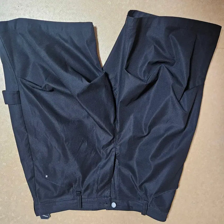 [BUNJANG] Nohnoh Alpine Carpenter Shorts Black / 논노드 알파인 카펜터 쇼츠 블랙