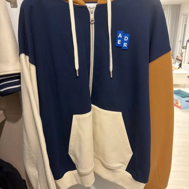 [SOLD OUT] 아더에러 후드집업