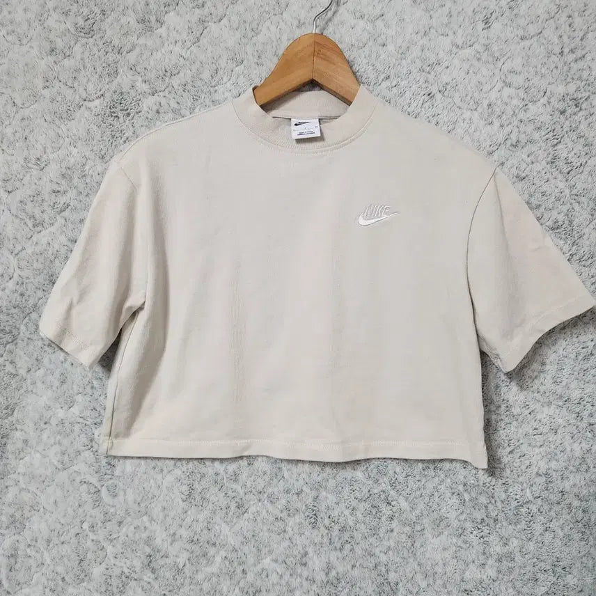 [BUNJANG] Nike NSW Cropped Short Sleeve T-Shirt / 81A [S] 나이키 NSW 크롭 반팔 티셔츠