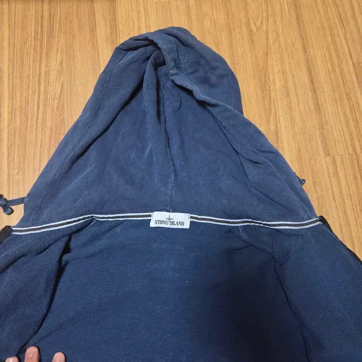 [SOLD OUT] 스톤아일랜드 네이비 후드집업 XL