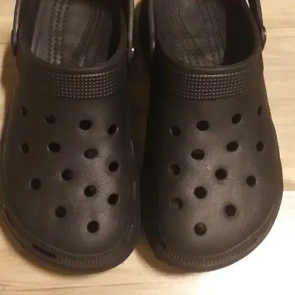 [BUNJANG] Crocs Black Slippers / 크록스 블랙