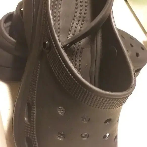 [BUNJANG] Crocs Black Slippers / 크록스 블랙