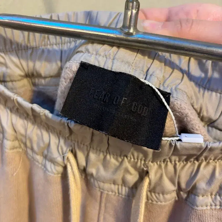 [BUNJANG] Fear of God Essentials Jogger Pants / 피오오브갓 에센셜 조거팬츠